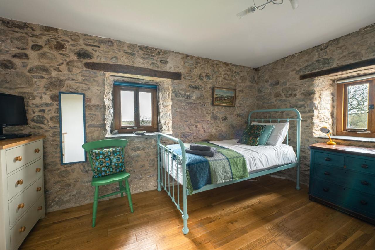 Stunning Converted Granary In Heart Of St Davids Bagian luar foto