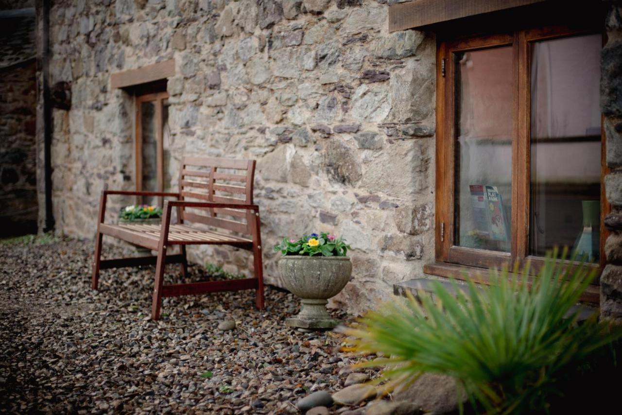 Stunning Converted Granary In Heart Of St Davids Bagian luar foto